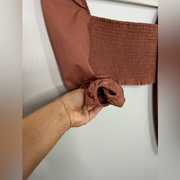 Wilfred by Aritzia Inaya Smocked Off Shoulder Blouse Mauve XS - Picture 6 of 8